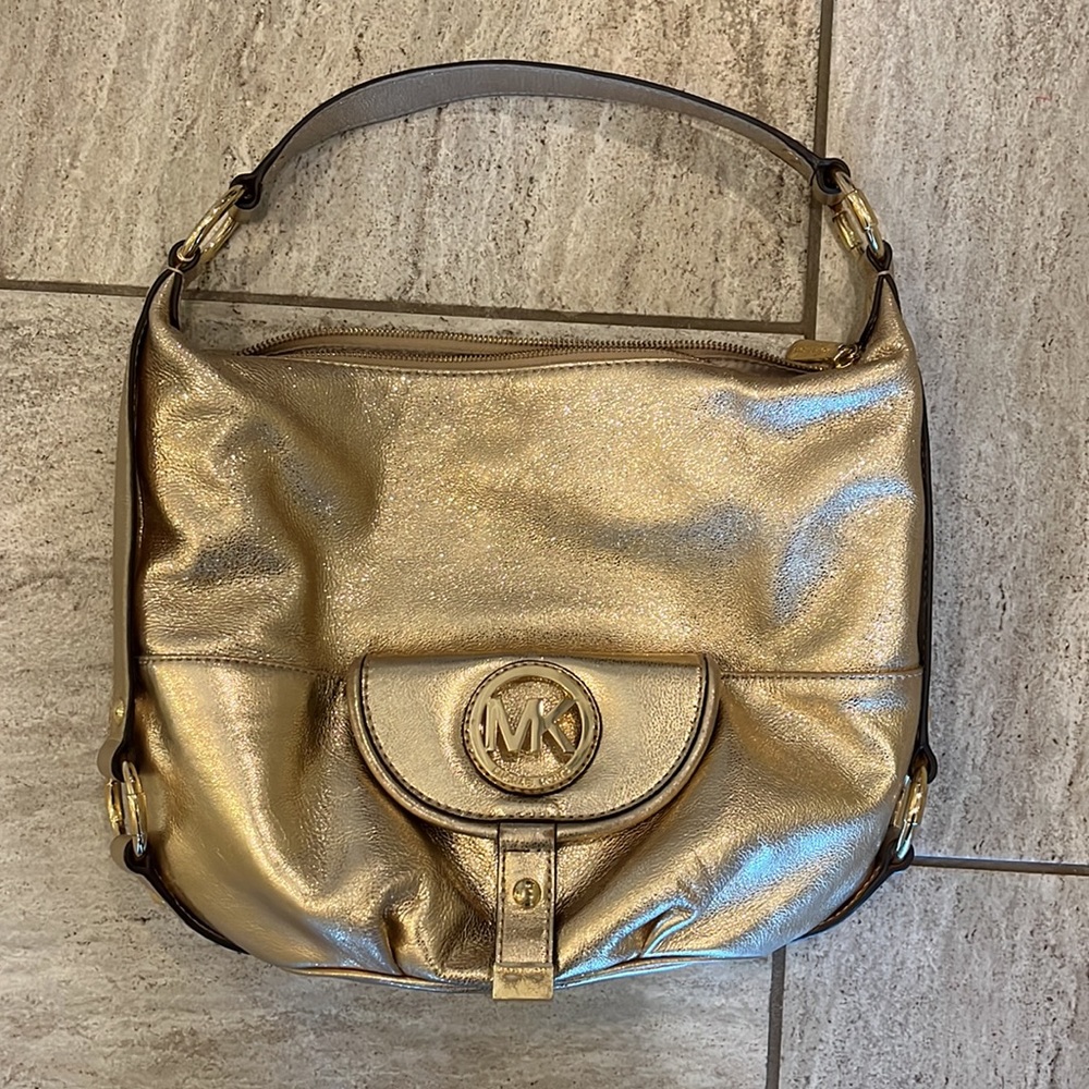 Gold metallic Michael Kors purse (medium)